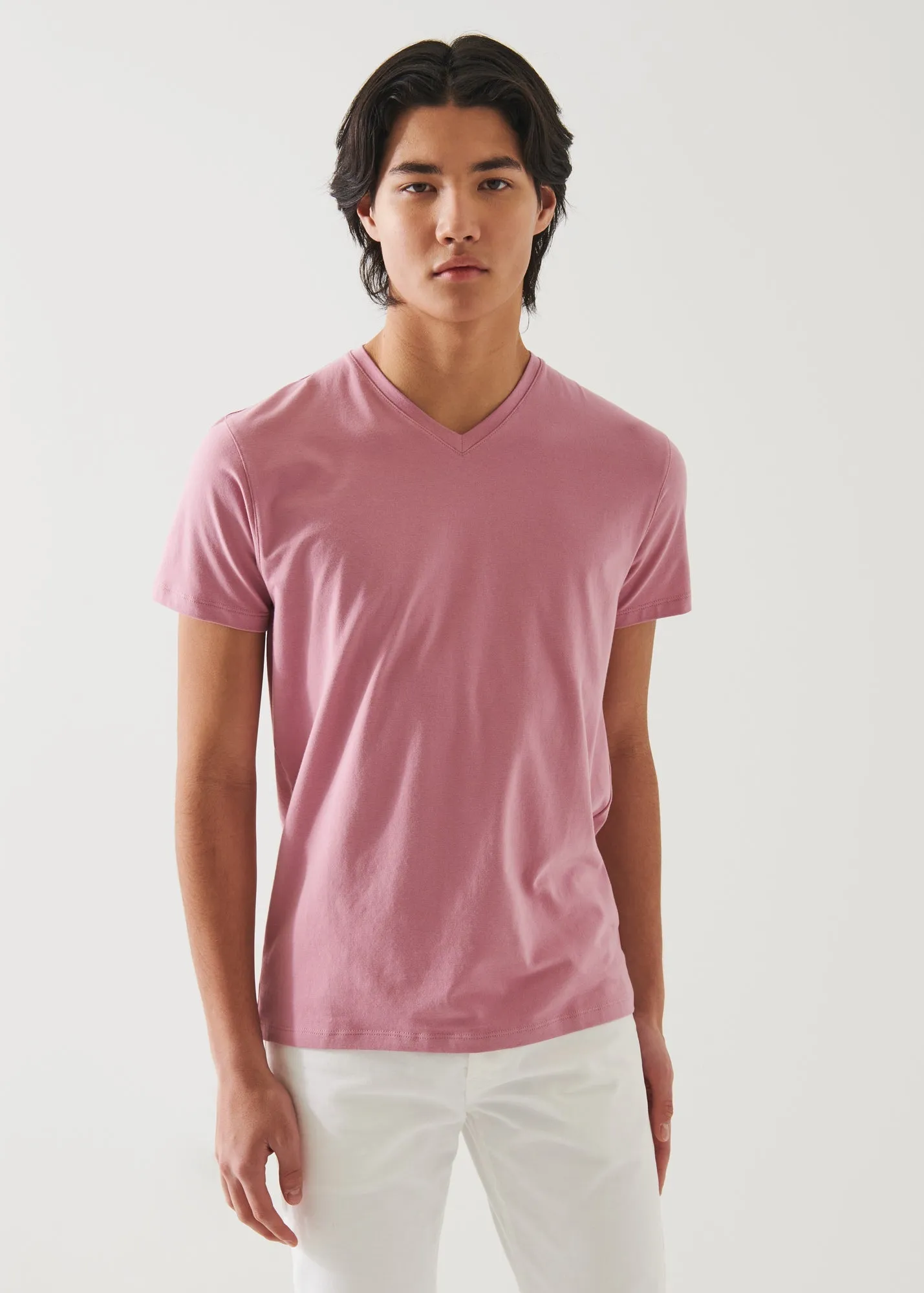 PIMA COTTON STRETCH V-NECK T-SHIRT