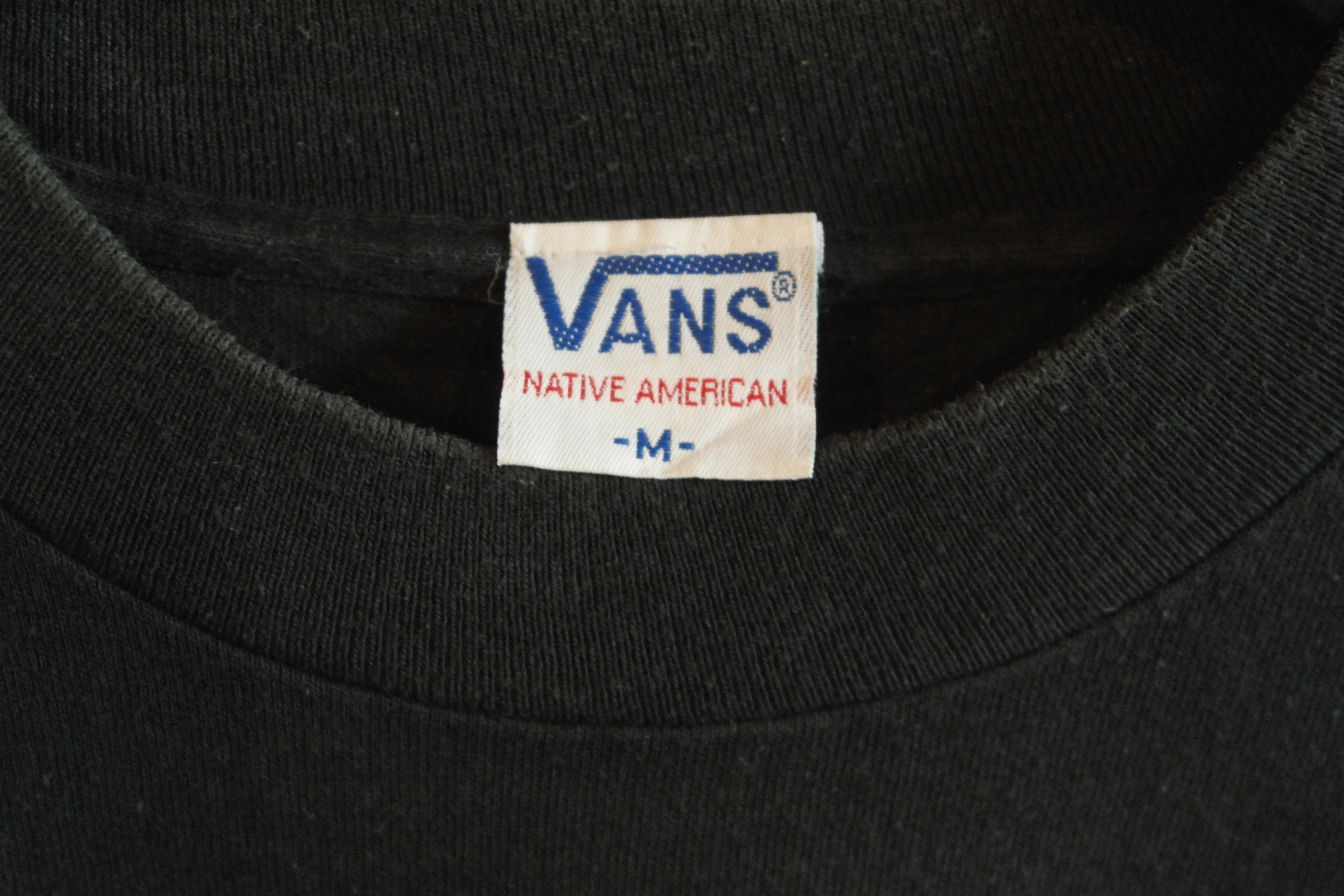 vintage van's native american t-shirt ~ M