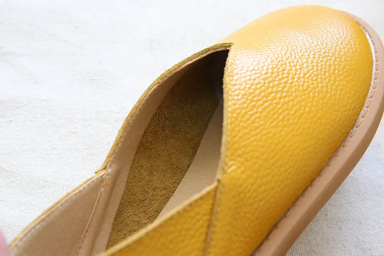 Women Retro Soft Leather Round Head Loafers